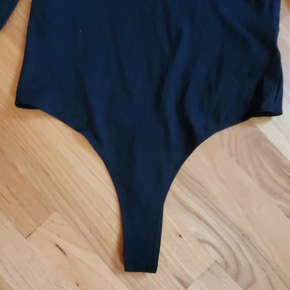 Victoria's secret bodysuit - Picture 3 of 4